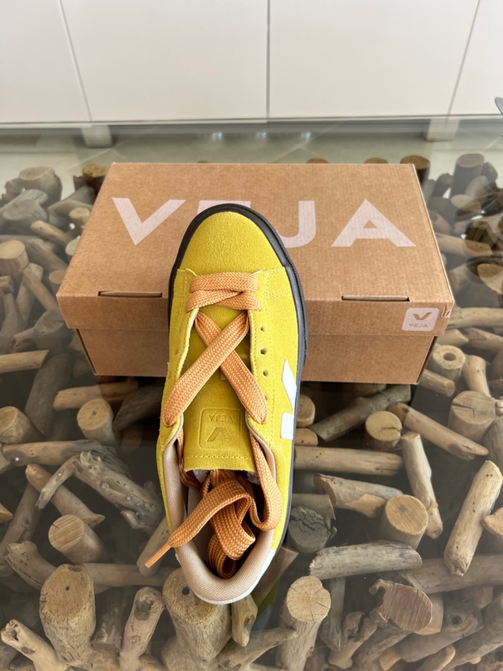 VEJA CAMPO BOLD SUEDE Liquor Pierre Sneakers - Picture 5 of 6